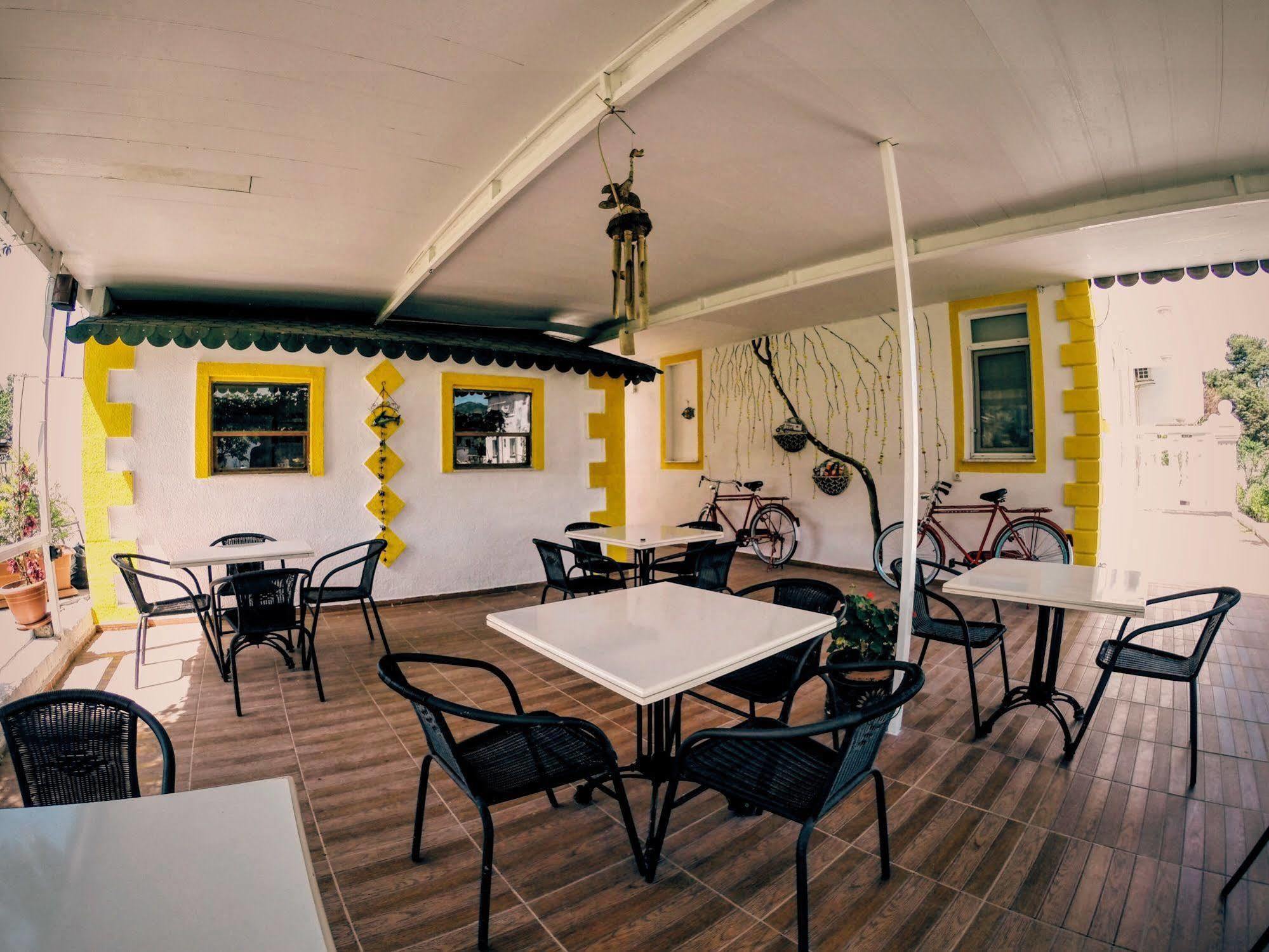 Limon 3* Foça